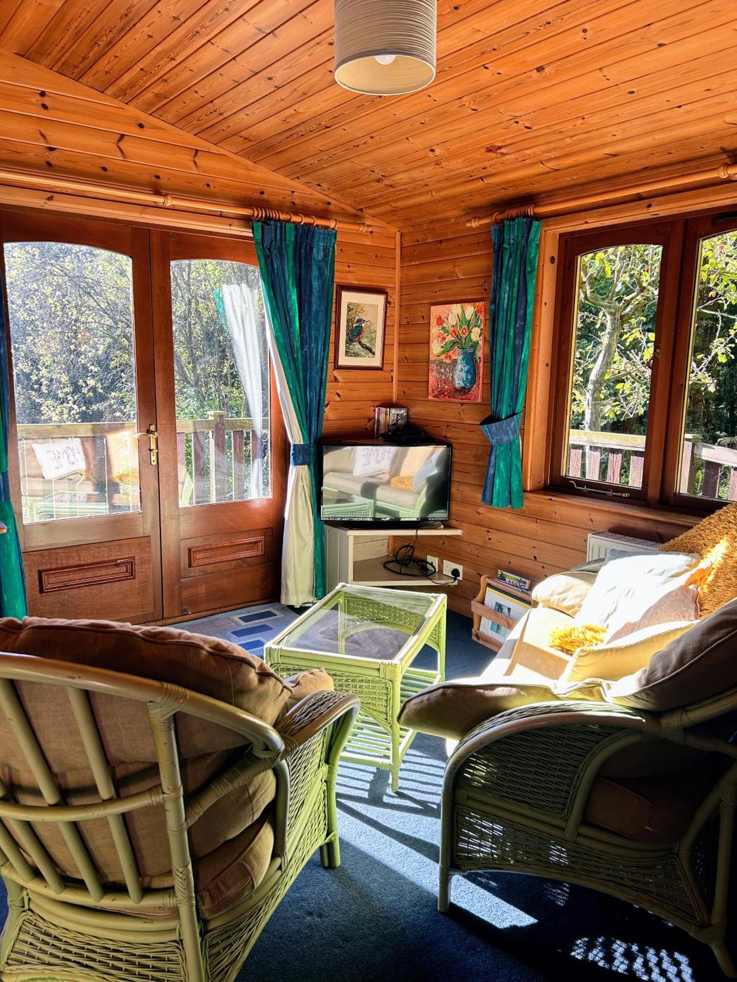 Secluded Rustic - A Digital Detox Paradise. *